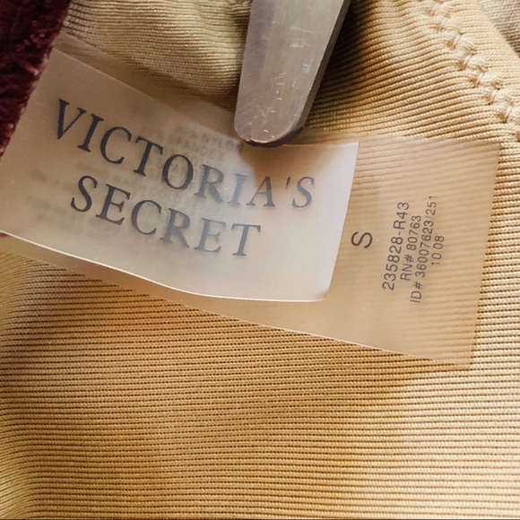 Victoria’s Secret Triangle Bikini Top Size Small - Picture 7 of 8